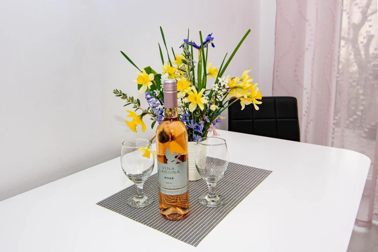 Apartment Ana Pula